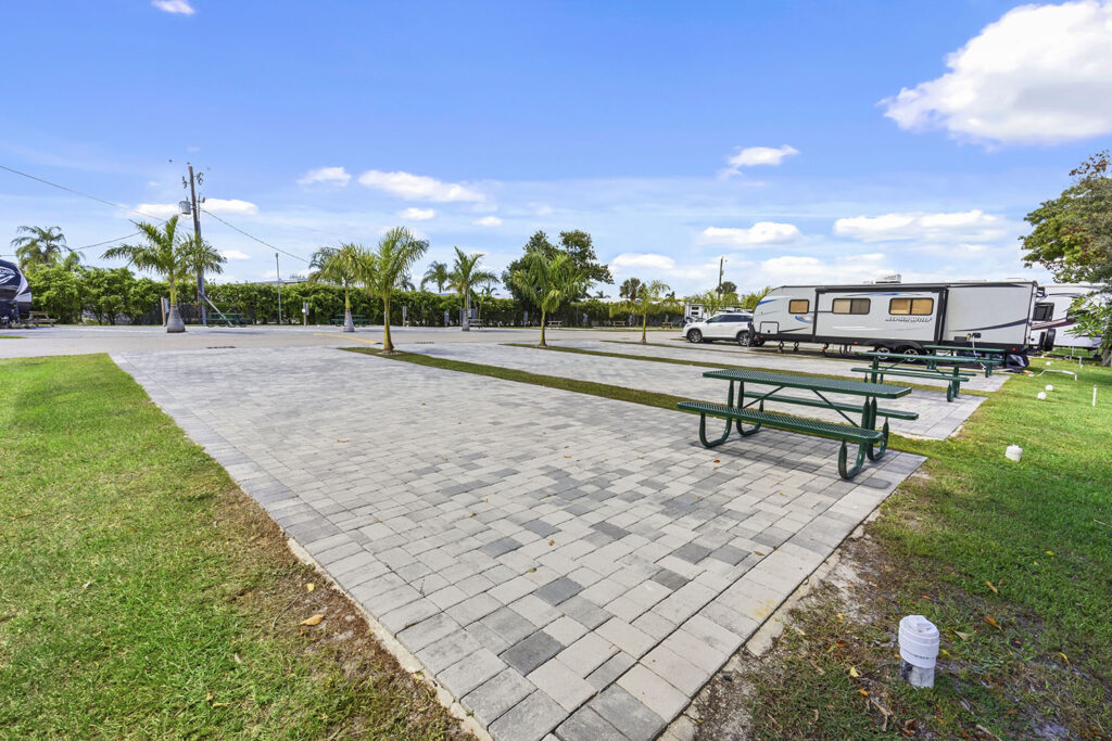 Endless-Summer-Community-RV-Site-01