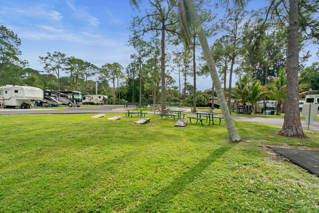 West Jupiter Community Amenities - Courts 02